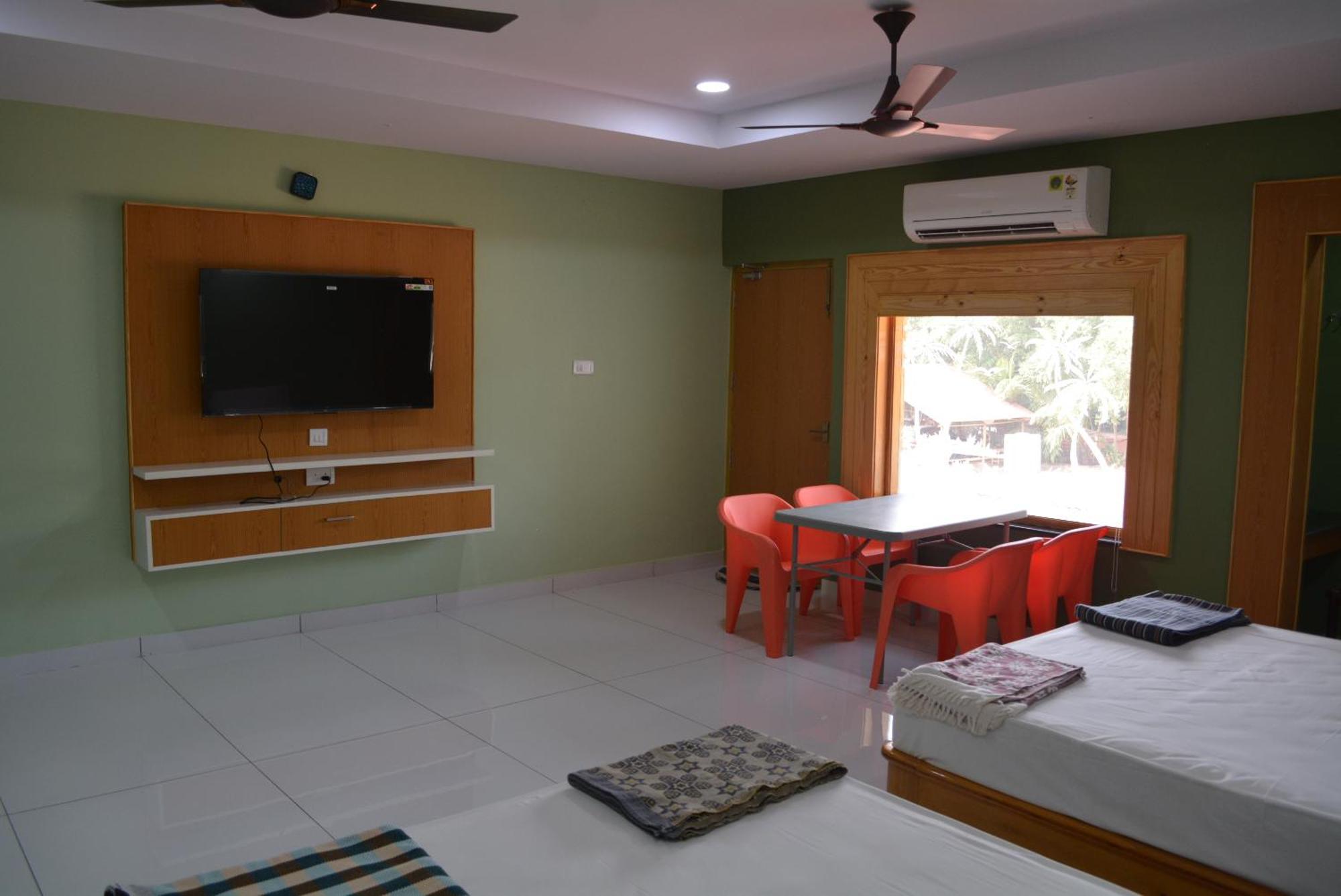 Yanam Resorts Extérieur photo