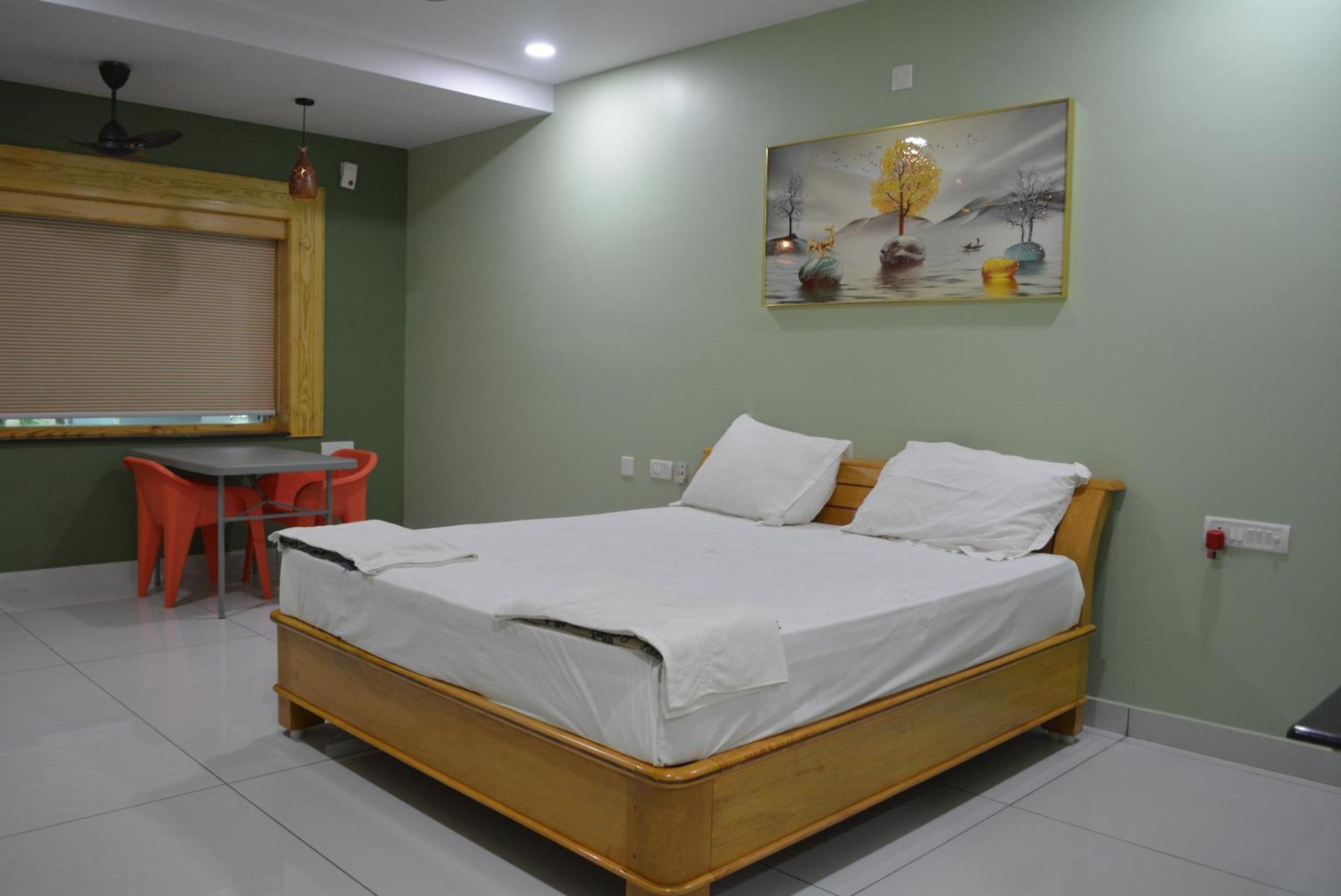 Yanam Resorts Extérieur photo